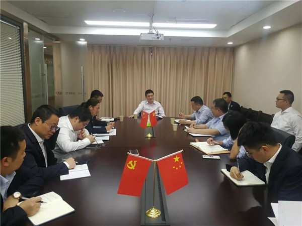 公司董事长袁仁军一行到贵州菠菜导航担保网-信誉菠菜导航网-菠菜导航网指导调研