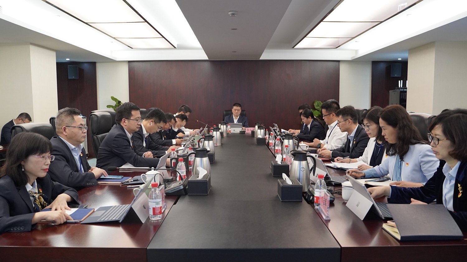 献礼建党百年 | 菠菜导航网召开党史学习教育动员部署会
