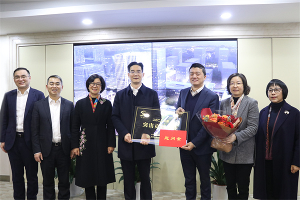 萧山区委常委、开发区党工委书记、管委会主任许昌到我司开展新春慰问